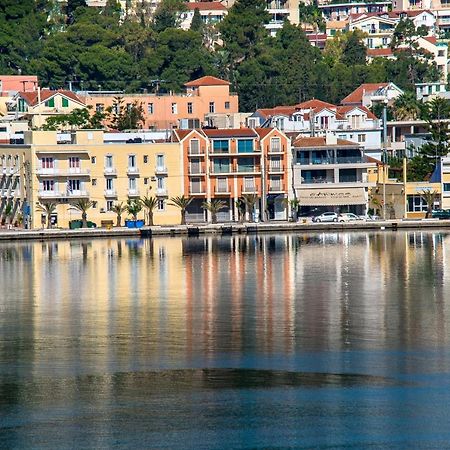 A & B Minimal Suite Ιι With Sea View In Argostoli Eksteriør billede